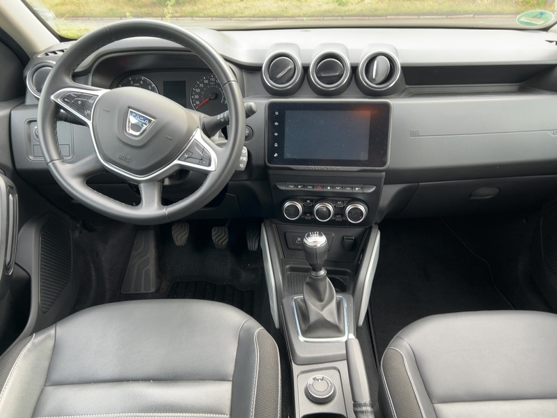 Fahrzeugabbildung Duster II Prestige 1.3 TCe 150 4WD GPF Bild 7 von 15