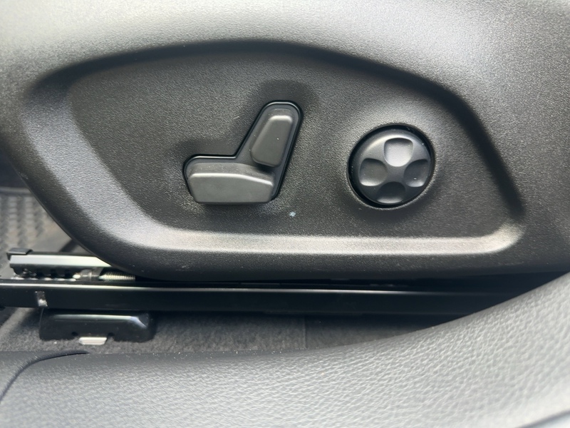 Fahrzeugabbildung Compass 1.3 PHEV S Allrad *CarPlay*Kamera*Leder* Bild 13 von 16