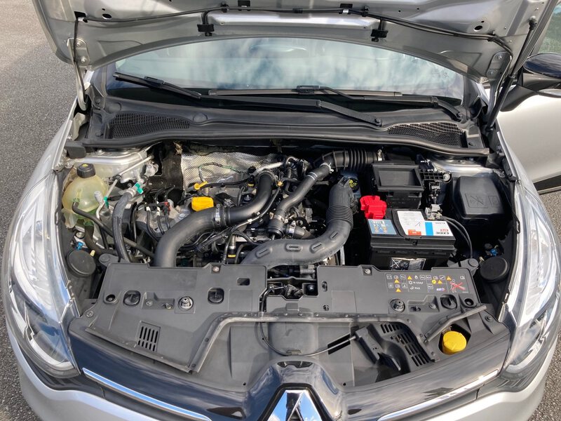 Fahrzeugabbildung Clio LIMITED TCe 75 Bild 11 von 12