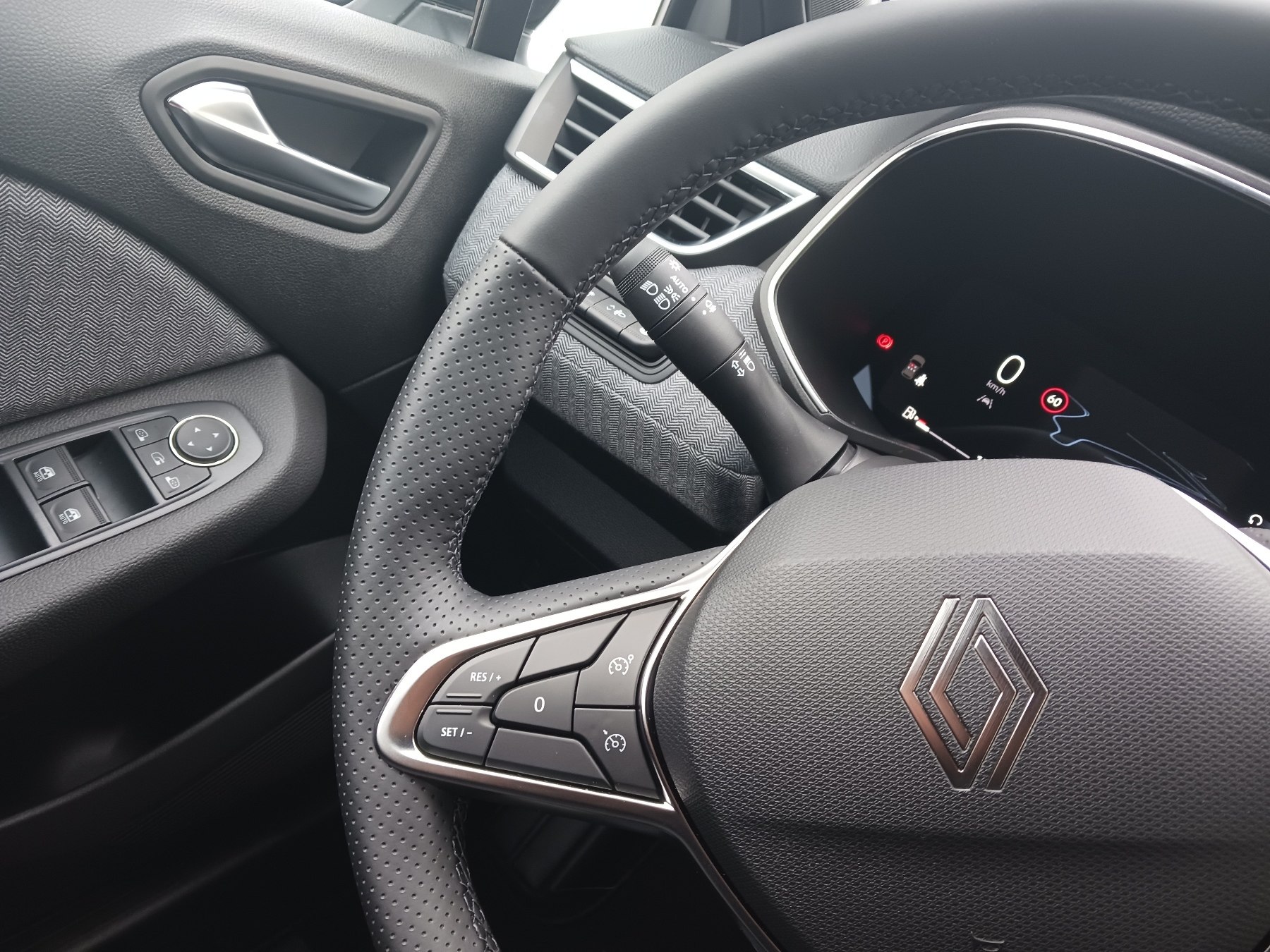 Renault Clio – Bild 16