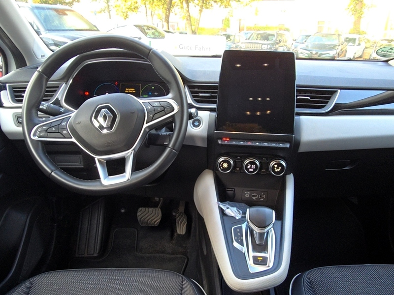 Fahrzeugabbildung Captur EDITION ONE E-TECH PLUG-IN 160 Bild 13 von 20