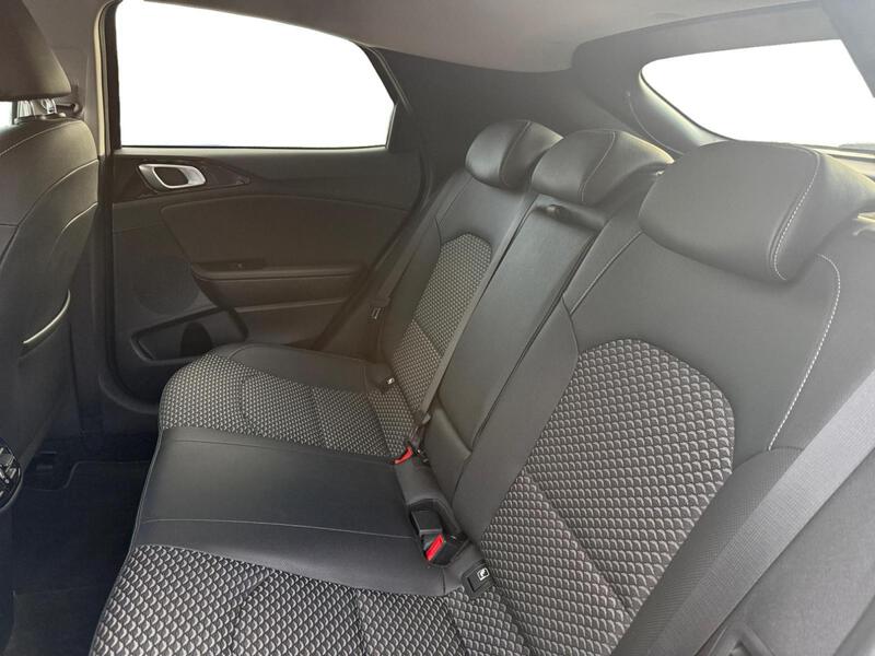 KIA Xcee'D