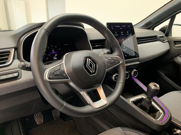 Renault Clio – Bild 10