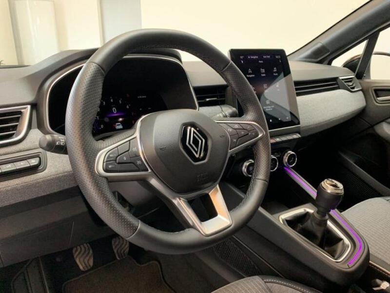 Fahrzeugabbildung Clio Techno Bild 10 von 15