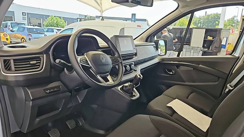 Renault Trafic Combi