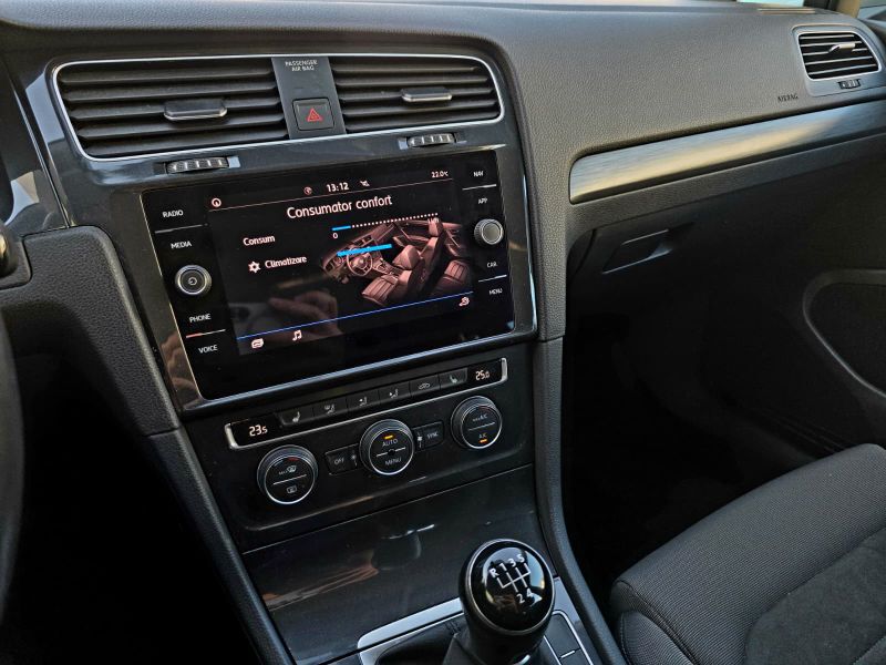 VOLKSWAGEN Golf 2019 — imagine 61