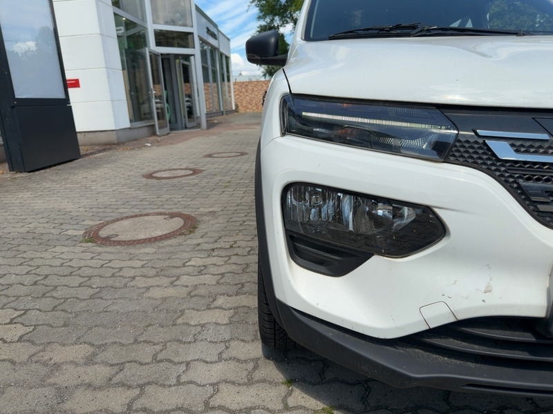Fahrzeugabbildung Spring Business Automatik Klima*Navi*Rückfahrcam Bild 18 von 19