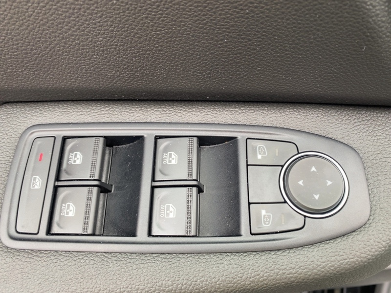Fahrzeugabbildung Clio Evolution TCe 90 Bild 13 von 21