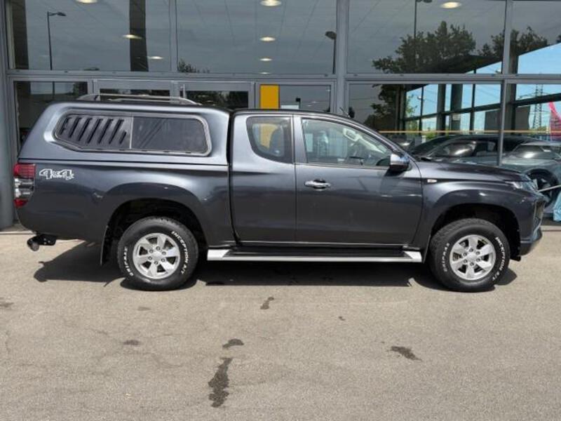 Mitsubishi L200 Club CAB