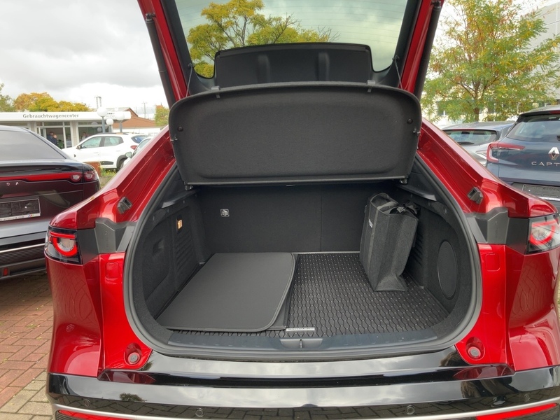 Mazda 6e