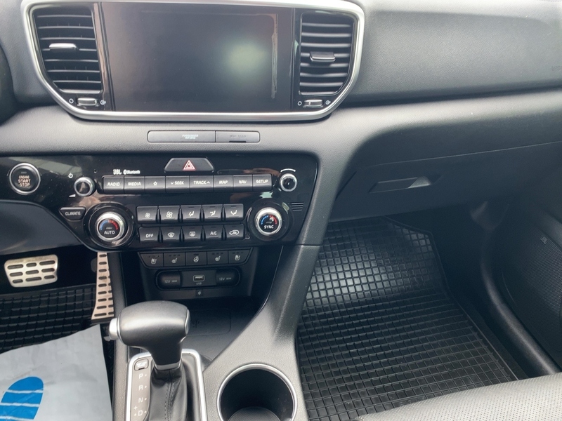Fahrzeugabbildung Sportage GT Line 4WD 2.0L 185PS Bild 11 von 20
