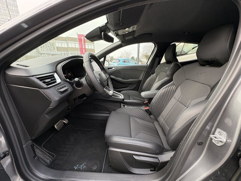 Fahrzeugabbildung Clio V 1.6 E-TECH Hybrid 145 Esprit Alpine Bild 13 von 18