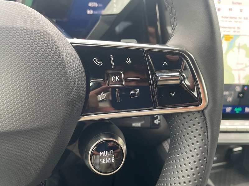 Fahrzeugabbildung Austral 1.3 TCe 160 Mild-Hybrid Techno Bild 33 von 50