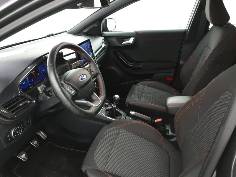 Fahrzeugabbildung Puma 1.0 EcoBoost MHEV ST-Line Bild 23 von 24