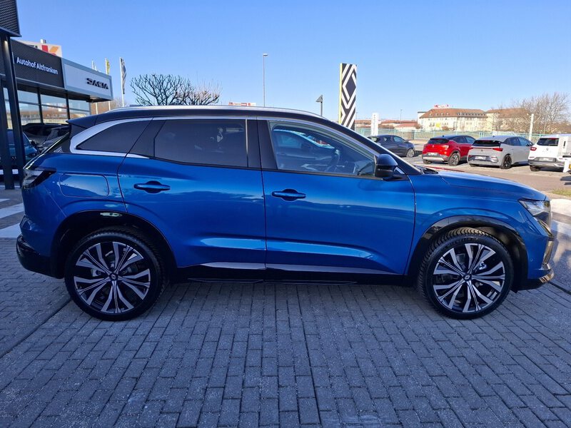 Fahrzeugabbildung Austral Techno Full Hybrid E-Tech 200 Bild 5 von 44