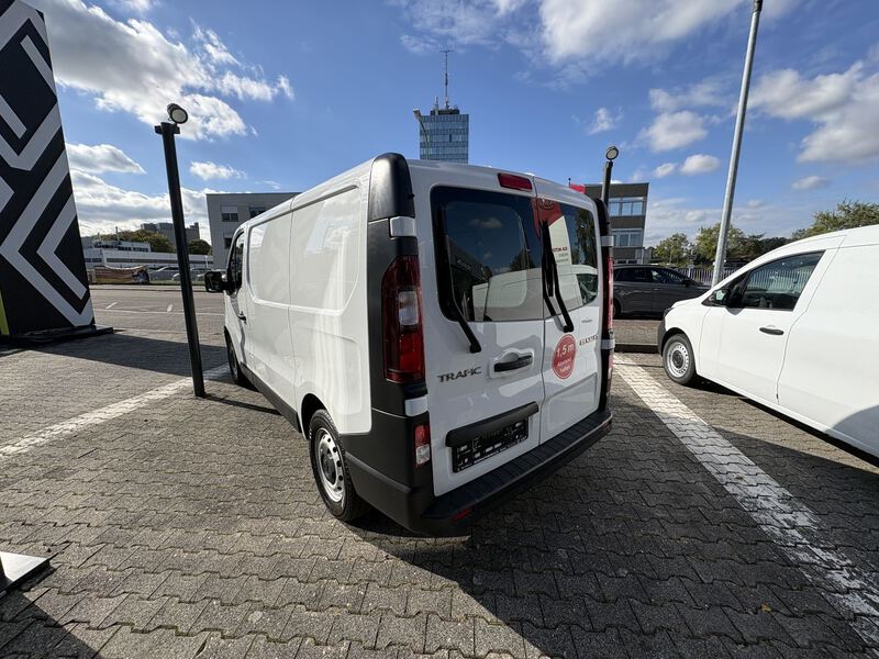 Fahrzeugabbildung Trafic 2,0 dCi 120 dCi ENERGY L1H1 2,8t Komfort Bild 6 von 17