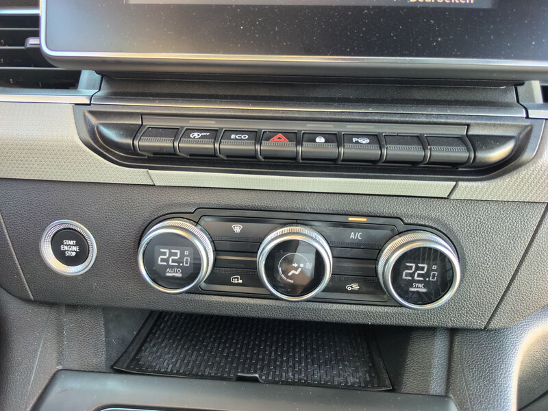 Fahrzeugabbildung Kangoo ult Bild 19 von 20