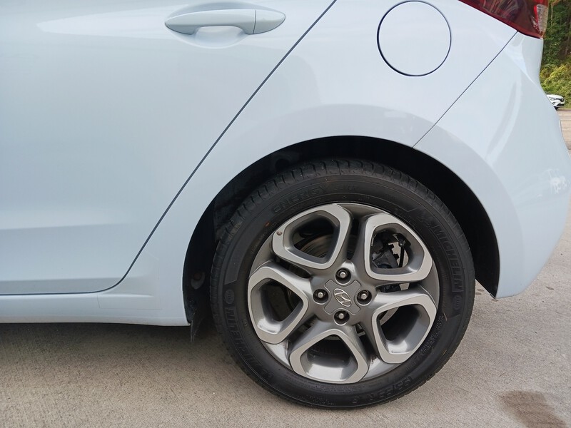 Fahrzeugabbildung i20 Advantage 1.0 T-GDI Start&Stop MT  Bild 11 von 28