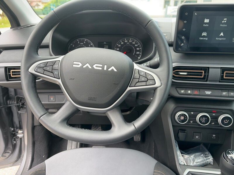 Fahrzeugabbildung Jogger TCe 110 7-Sitzer Bild 7 von 12
