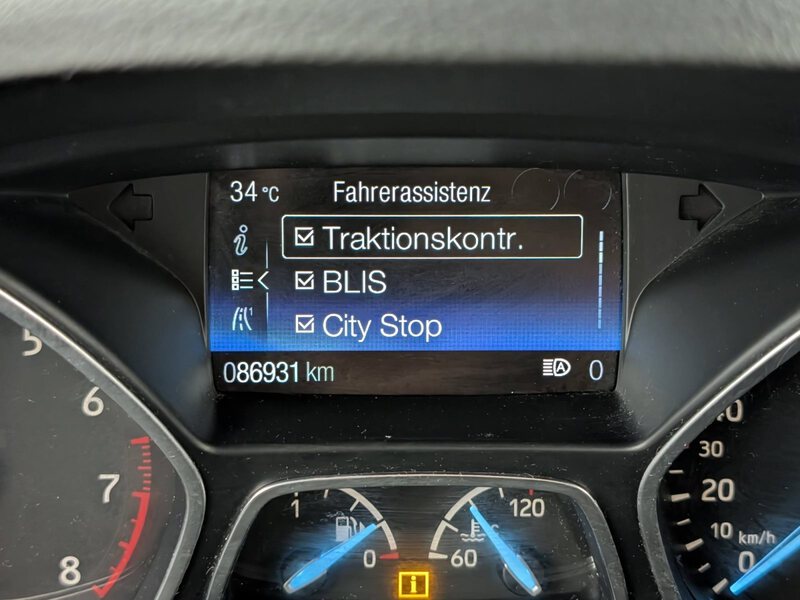 Fahrzeugabbildung Kuga 1.5 EcoBoost ST-Line Sony Keyfree Bild 29 von 44