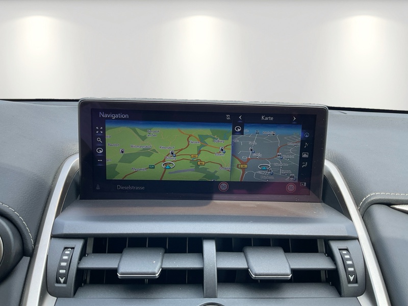 Lexus NX 300