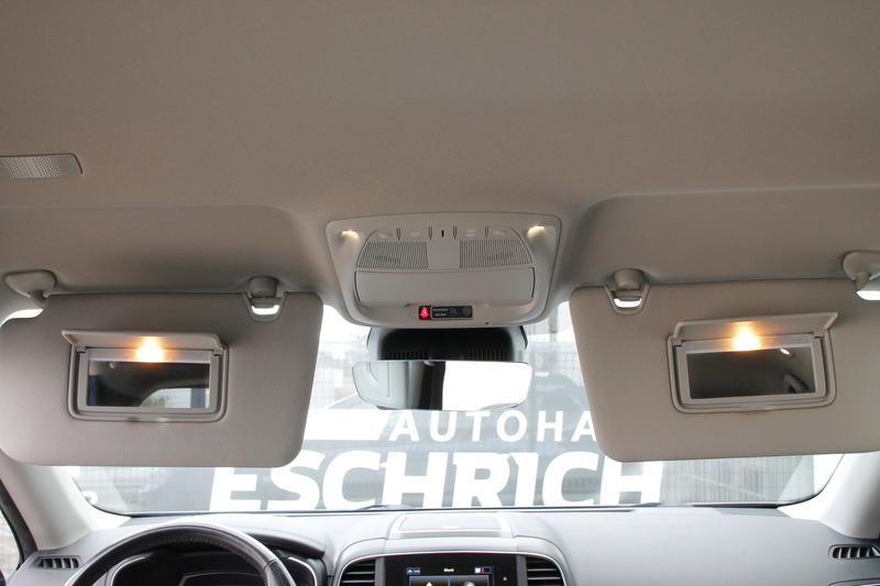 Fahrzeugabbildung Koleos INITIALE PARIS BLUE dCi 185 4WD X-tronic Bild 16 von 30