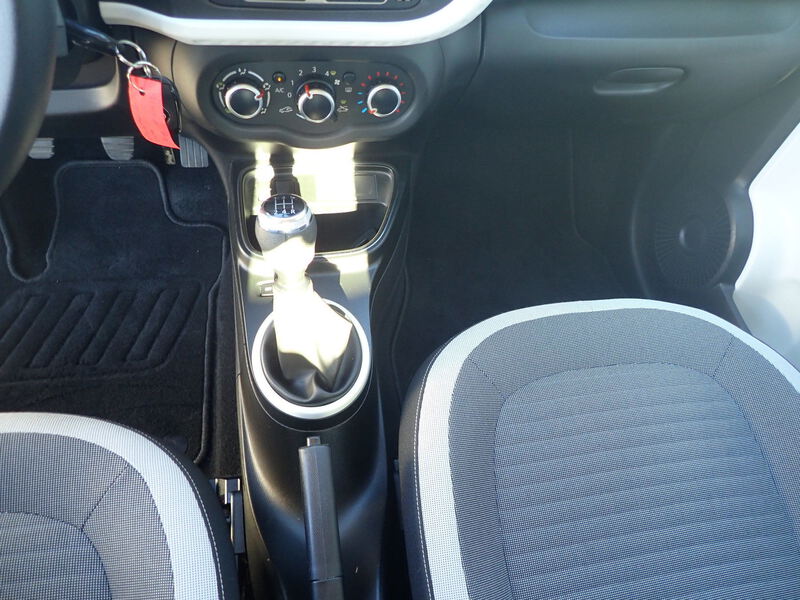 Fahrzeugabbildung Twingo Limited SCe 75 Bild 11 von 16