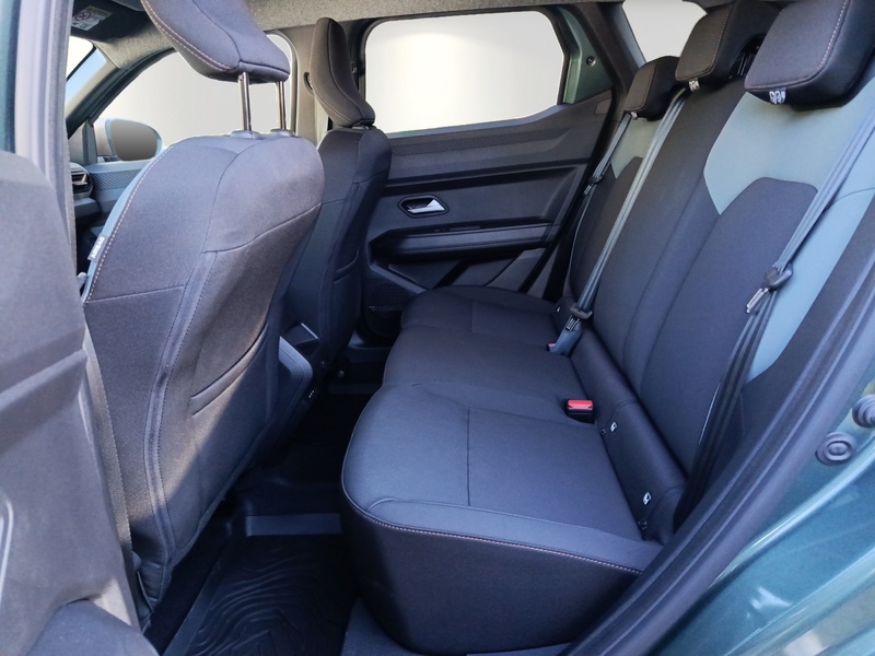 Fahrzeugabbildung Duster Extreme+ hybrid 155 Bild 7 von 17