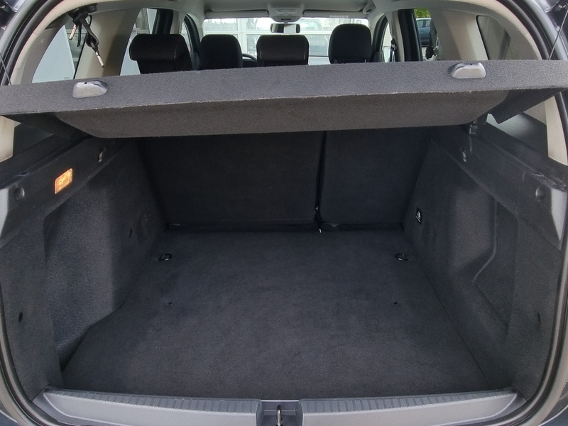 Fahrzeugabbildung Duster Prestige TCe 130 Bild 6 von 14