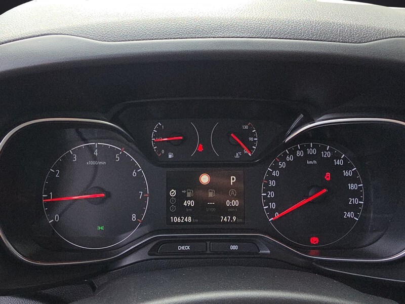 Fahrzeugabbildung Combo Life Navi Sitzheizung Rückfahrkamera Automatik Bild 15 von 15