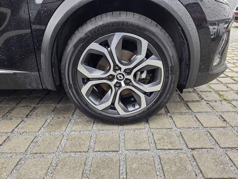 Fahrzeugabbildung Captur INTENS E-TECH Plug-in 160 Bild 9 von 10