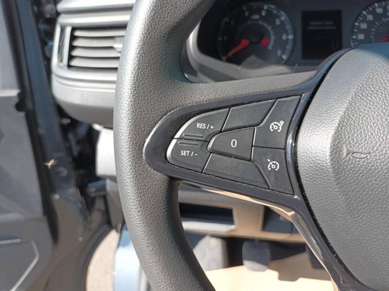 Renault Trafic Combi