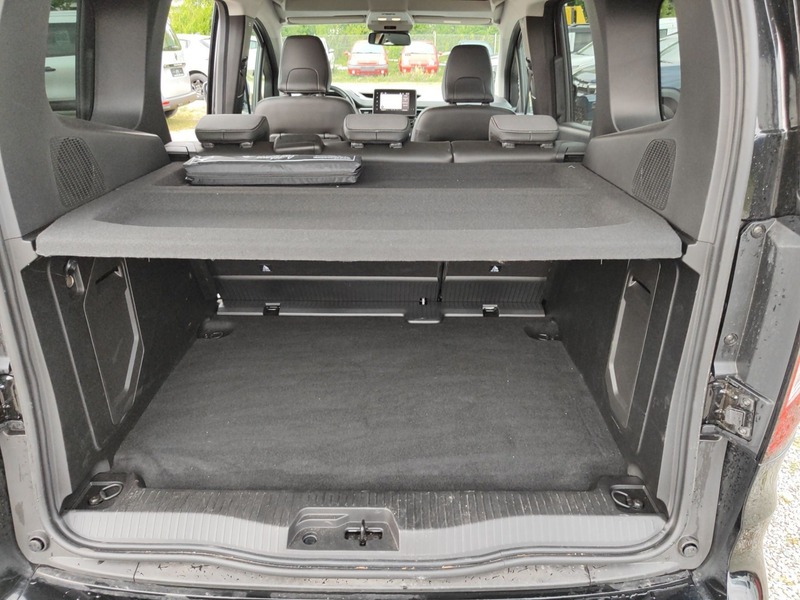 Fahrzeugabbildung Kangoo PKW TECHNO TCe 130 Bild 12 von 13