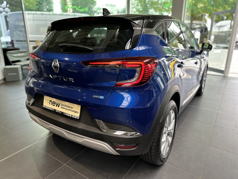 Fahrzeugabbildung Captur INTENS E-TECH Plug-in 160  Bild 18 von 50