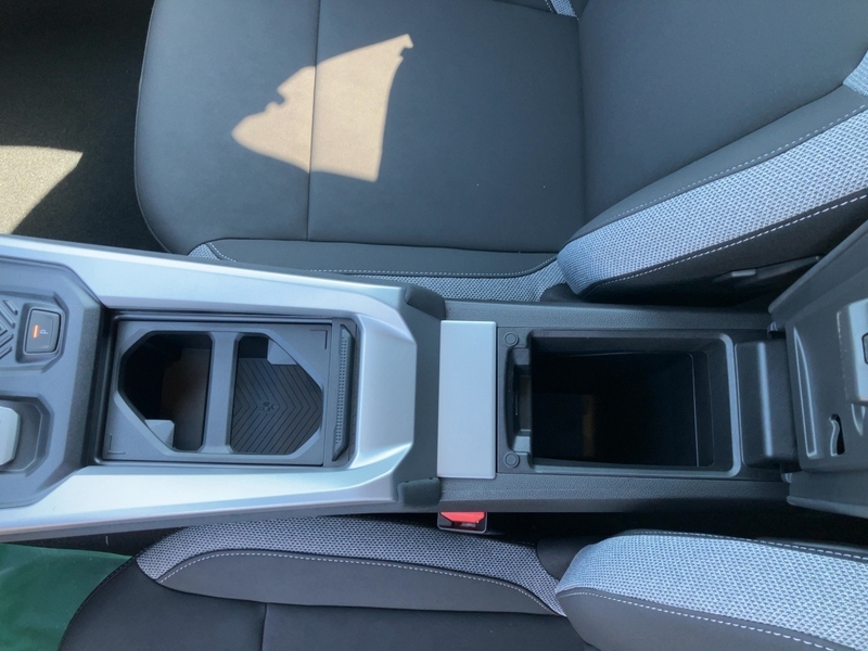 Fahrzeugabbildung Bigster Journey HYBRID 155 Bild 15 von 16