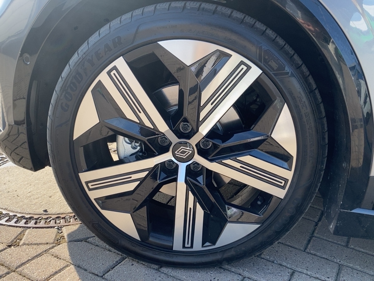 Renault Megane E-TECH – Bild 12