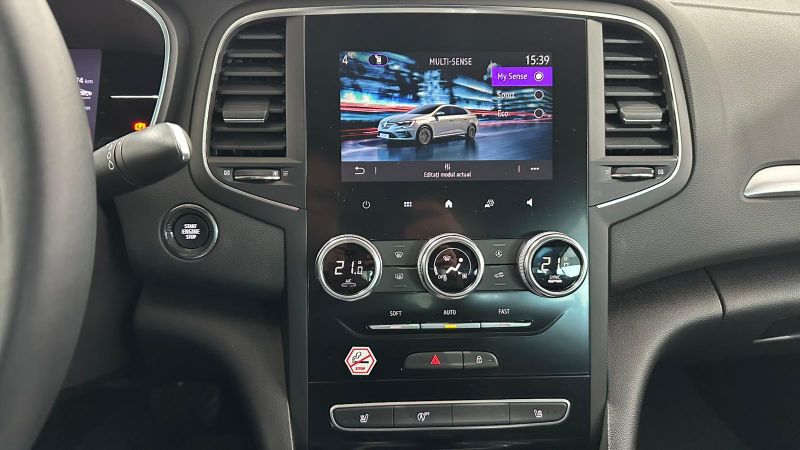 RENAULT Megane 2024 — imagine 15