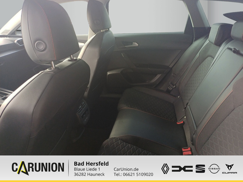 Fahrzeugabbildung Leon Sportstourer FR 1.4 e-Hybrid 6-Gang DSG Bild 8 von 10