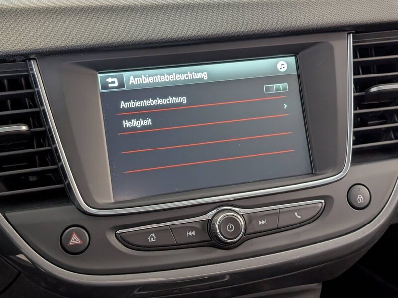 Fahrzeugabbildung Crossland 1.2 Elegance CarPlay Tempomat Bild 24 von 34