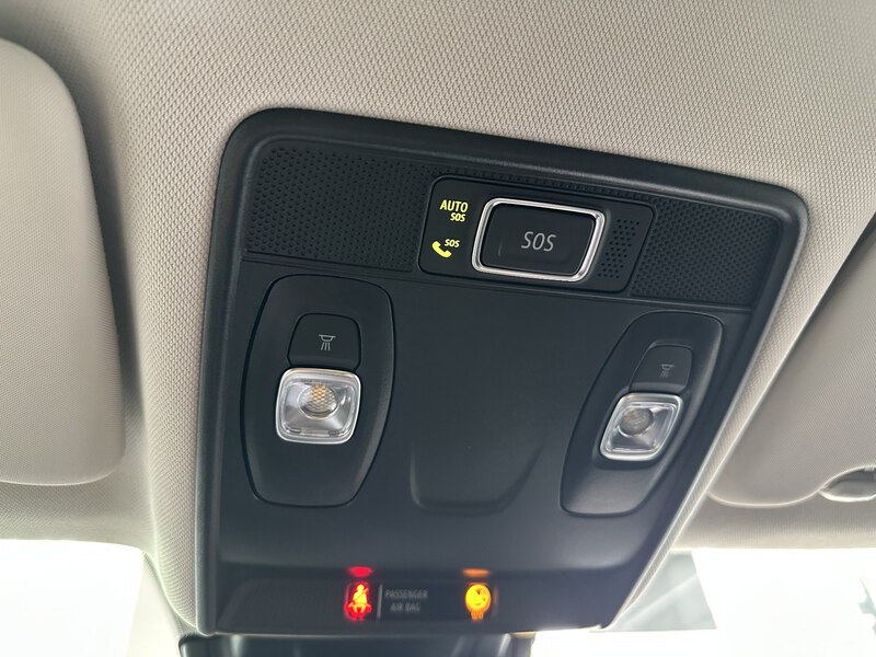 Fahrzeugabbildung Captur INTENS E-TECH Plug-in 160  Bild 50 von 50
