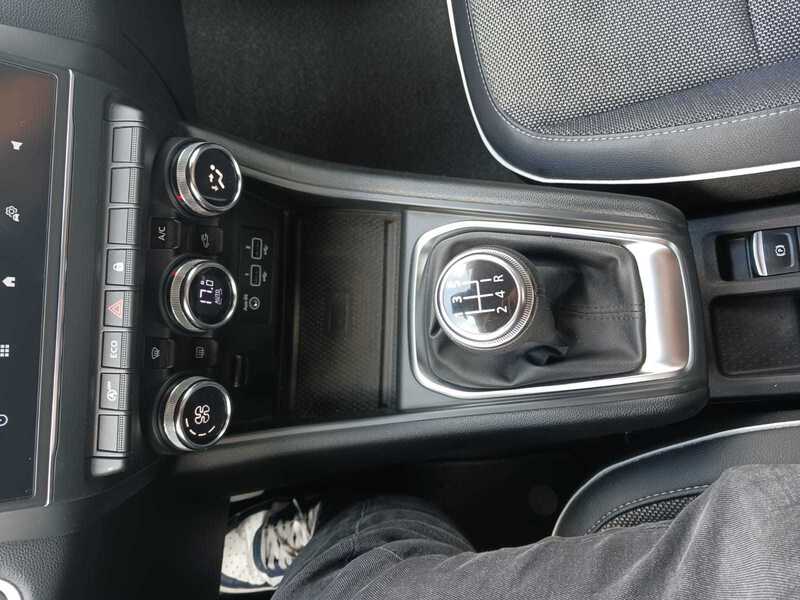 Fahrzeugabbildung Captur II INTENS TCe 100 *In Germersheim* Bild 13 von 15