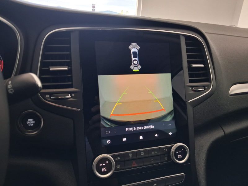 RENAULT Megane 2023 — imagine 14