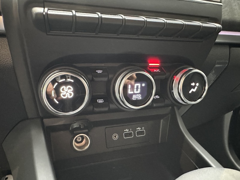 Fahrzeugabbildung Arkana Esprit Alpine E-Tech Full Hybrid 145PS Bild 49 von 50