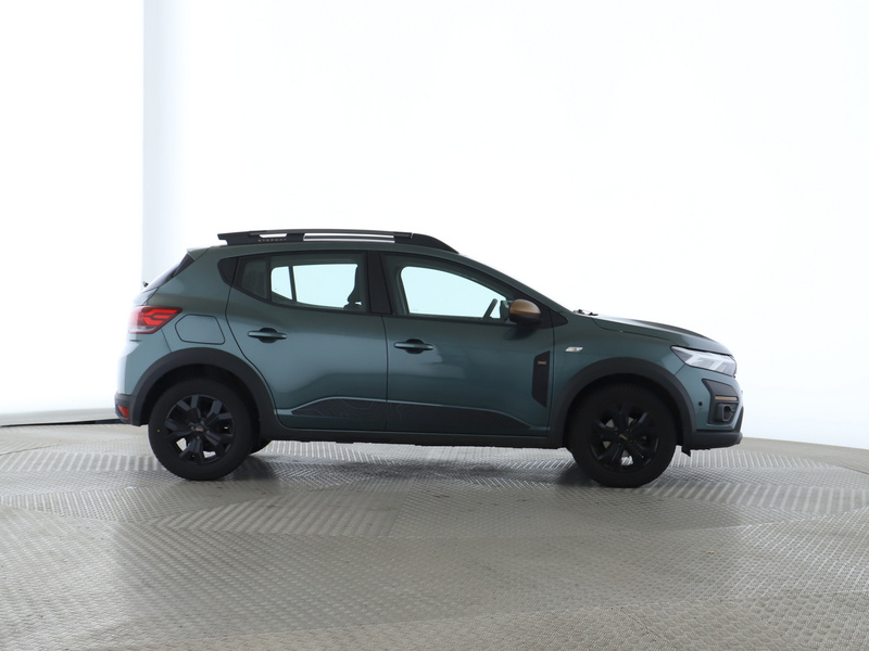 Fahrzeugabbildung Sandero Stepway Extreme+ TCe 110 Bild 8 von 18