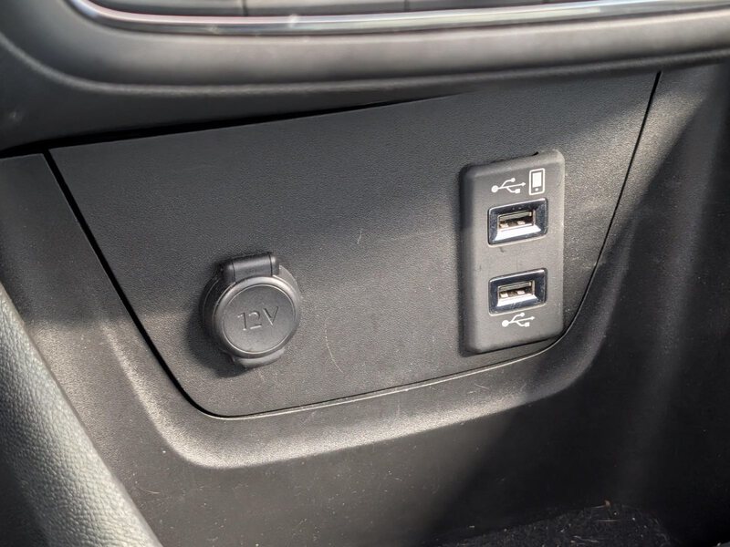 Fahrzeugabbildung Crossland 1.2 Turbo Business Edition Navi Kamera Bild 19 von 34