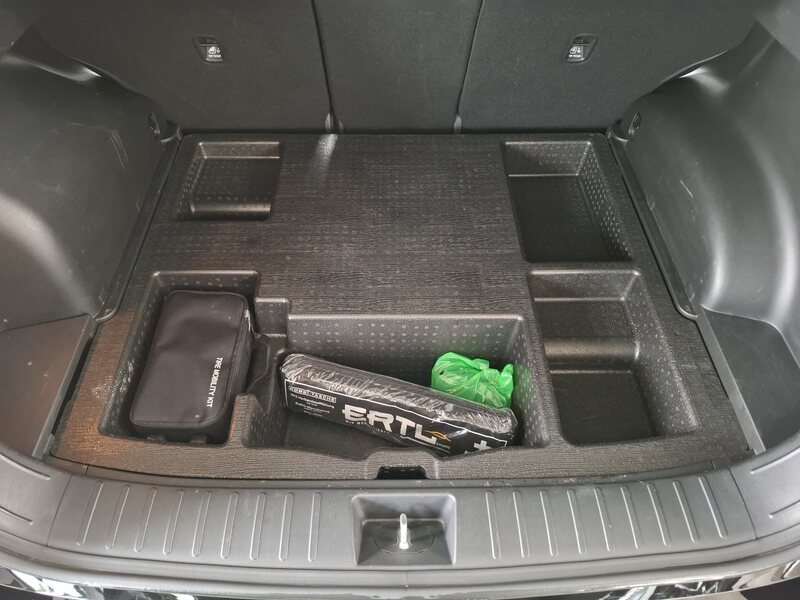 Fahrzeugabbildung TUCSON 1.6 T-GDI 150PS 48V 7-DCT 2WD N Line MJ23 Bild 12 von 47