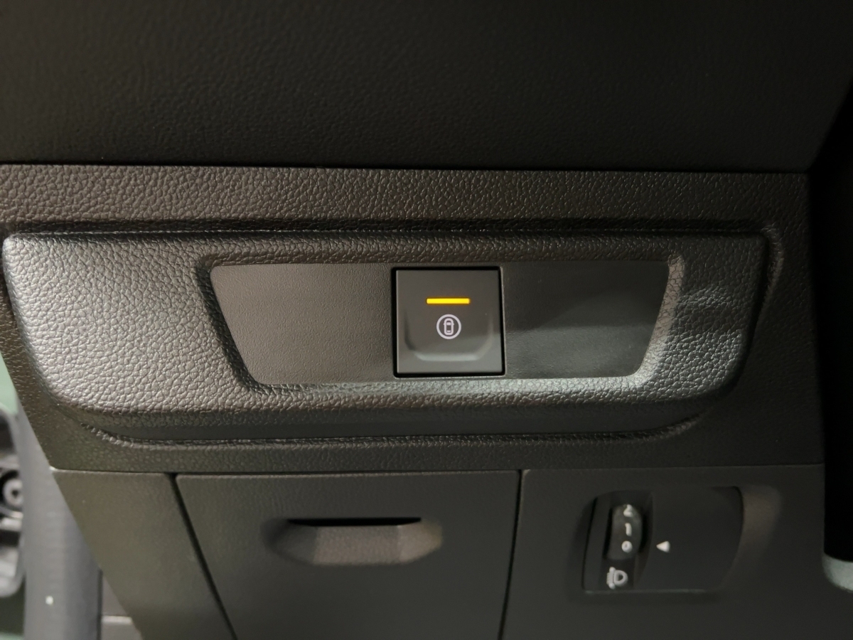 Dacia Sandero – Bild 18