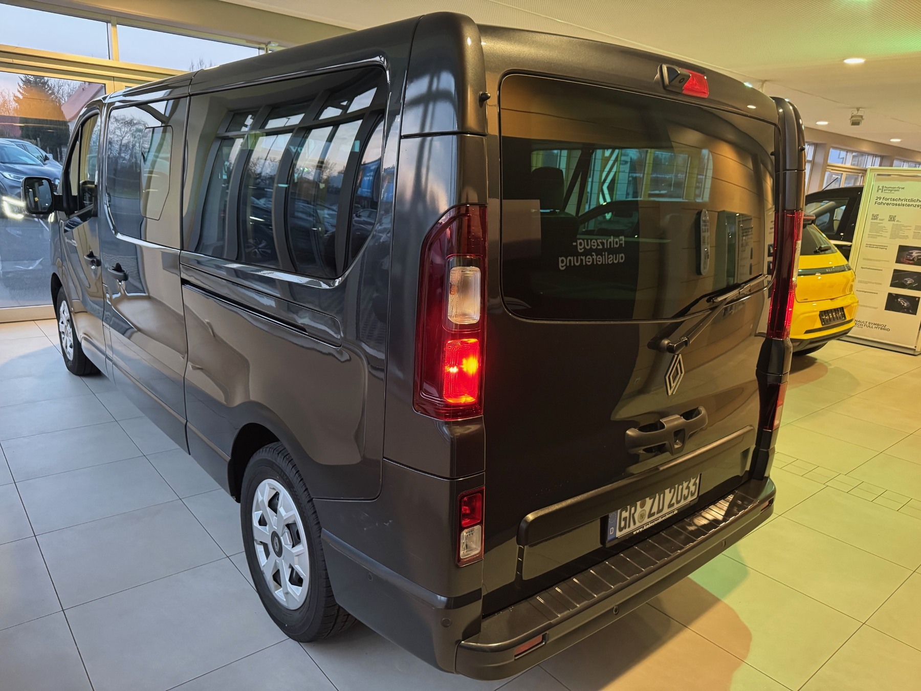 Renault Trafic – Bild 2