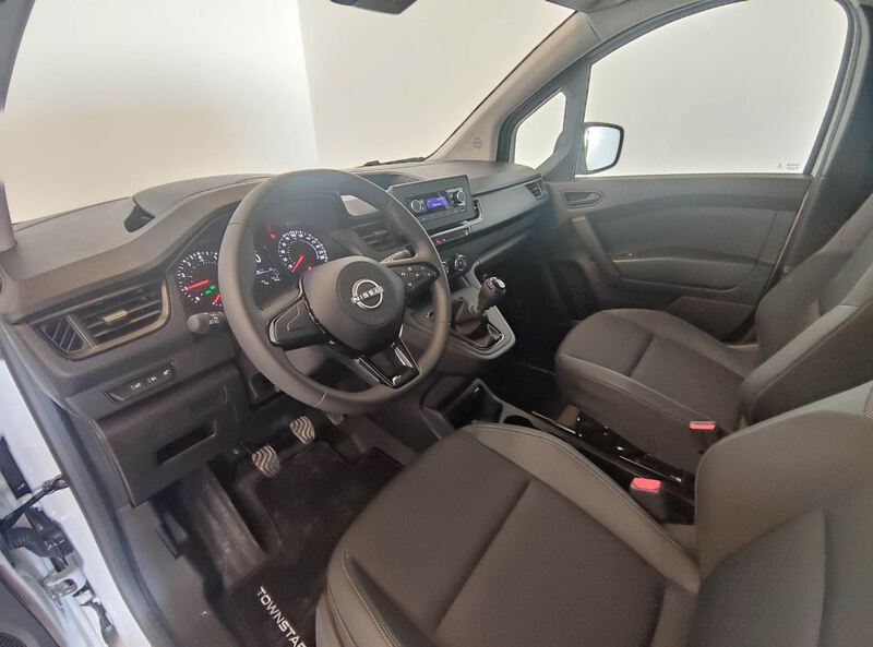Nissan Touran