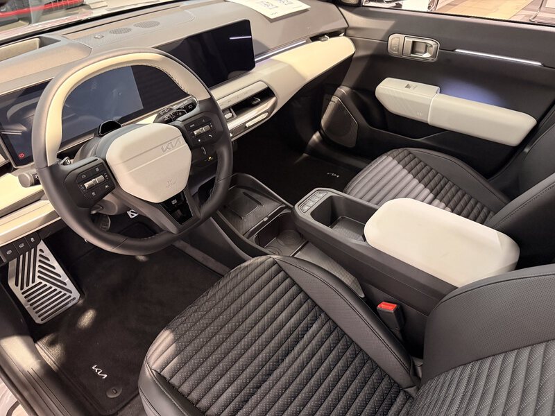 Kia EV4
